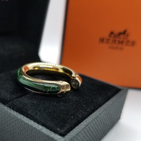 Hermes Jewelry - Hermès.  Kiyoto Vintage Green Crocodile  skin Ring